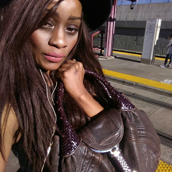 Meet your Posher, Dalphenia - Picture 9 of 11